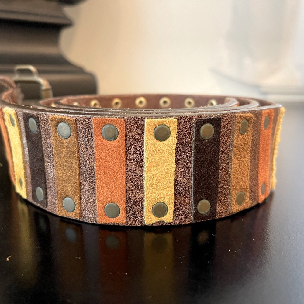 Streets Ahead Women’s Brown Suede Belt Large